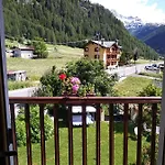 Casa Walter- Vda-la Thuile- Cir 0024 拉蒂勒